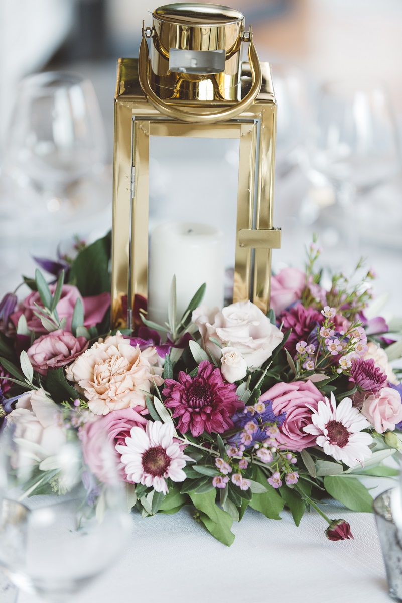 wedding centerpiece flowers arrangement